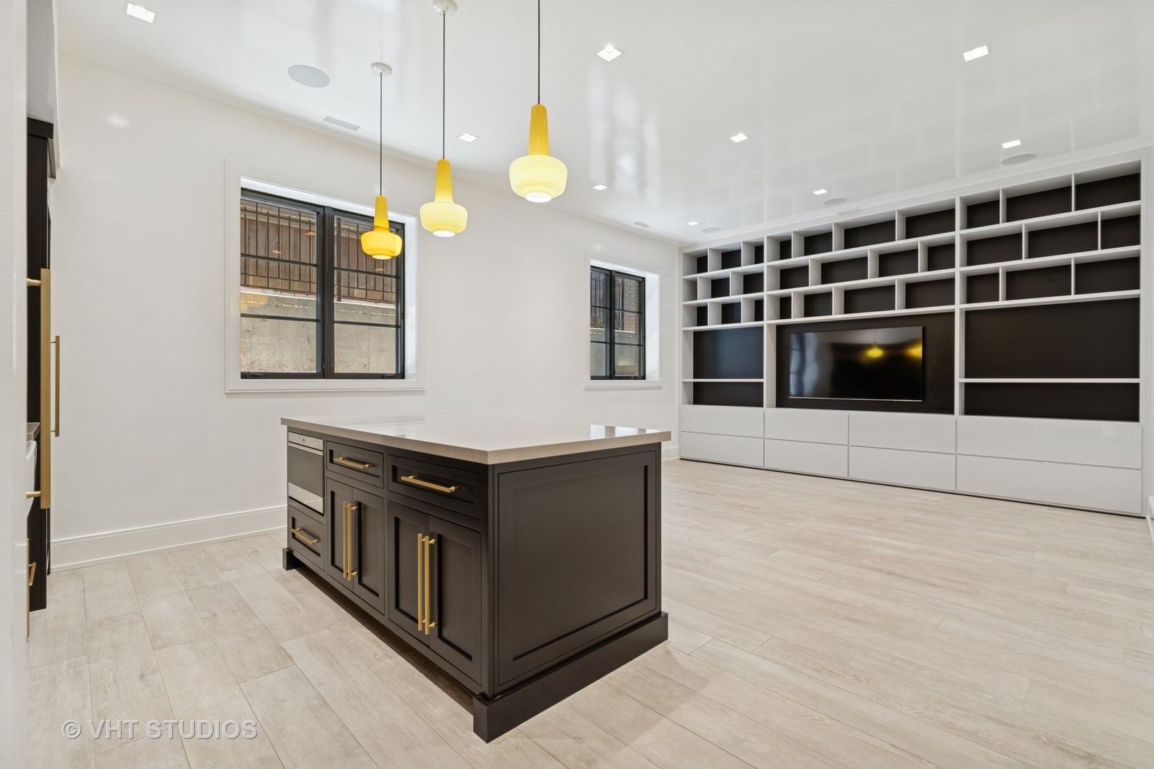 main property photo 70