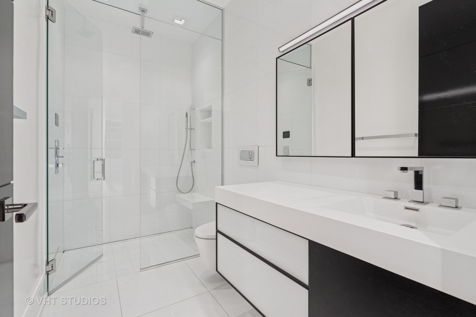 main property photo 74