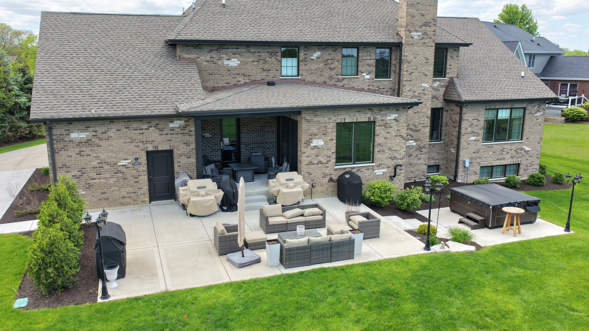 main property photo 29