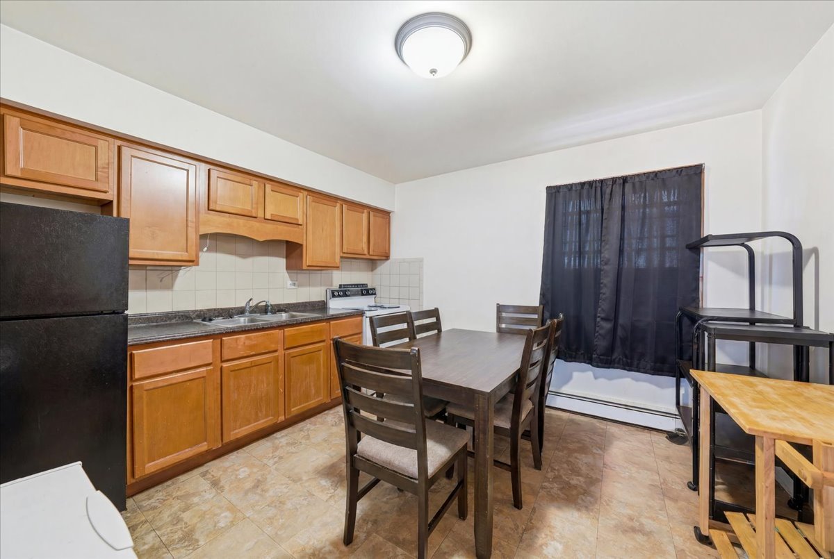 property viewer photo 3
