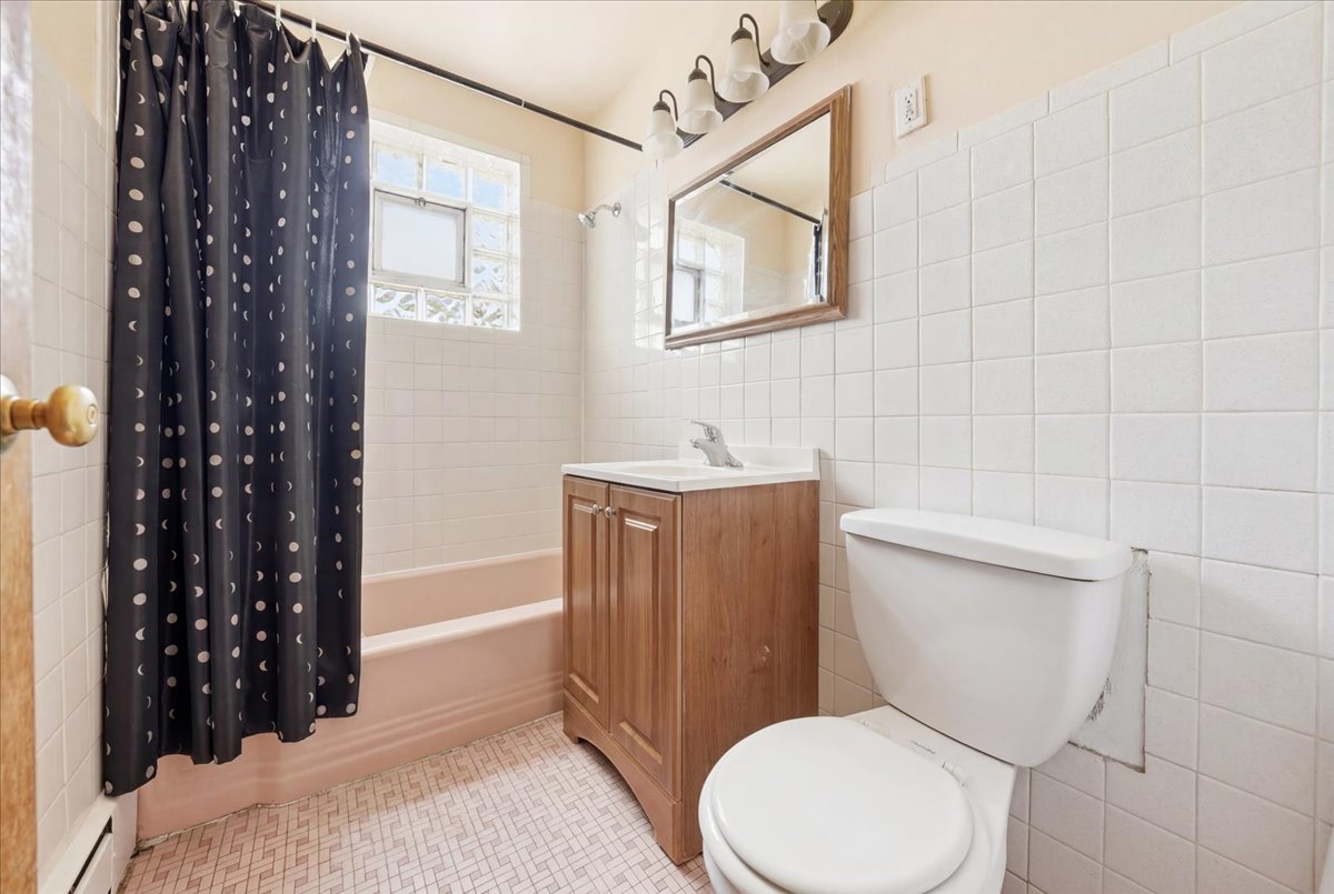 property viewer photo 4