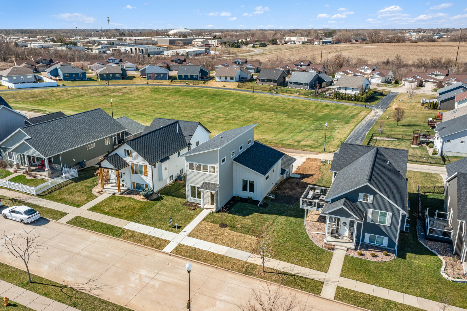 main property photo 22
