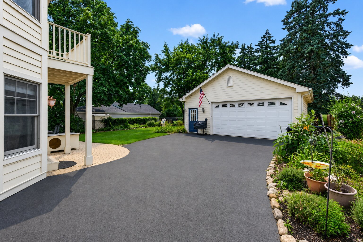 main property photo 50