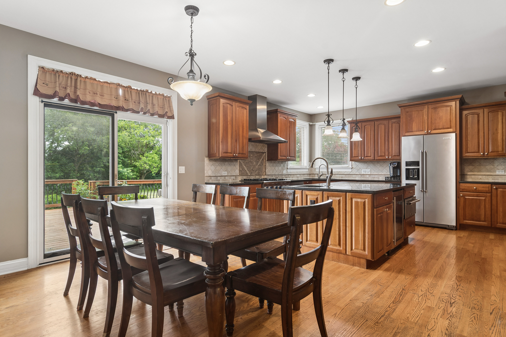 main property photo 7