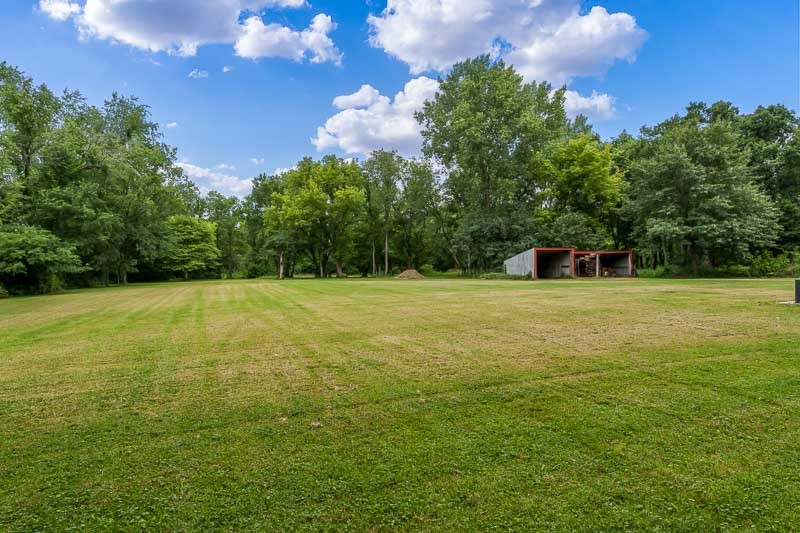 main property photo 25