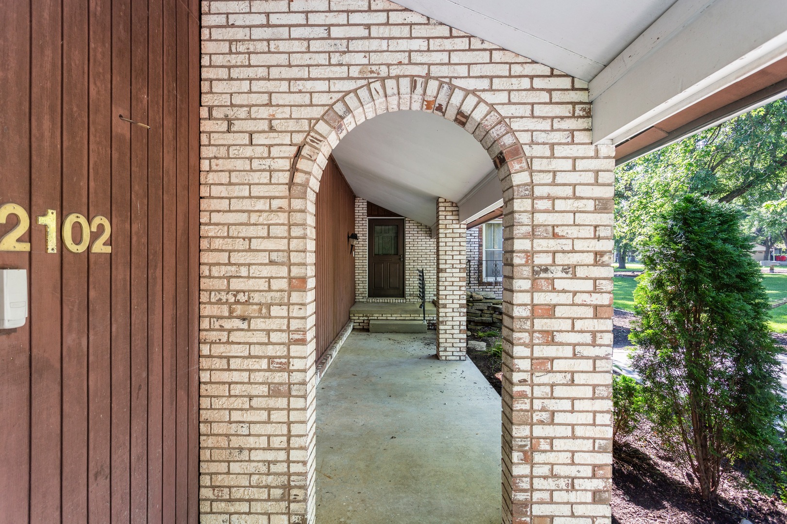 main property photo 16