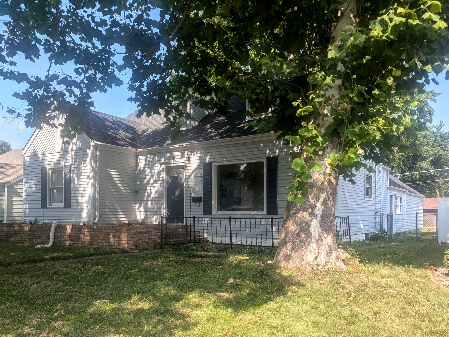 main property photo 3