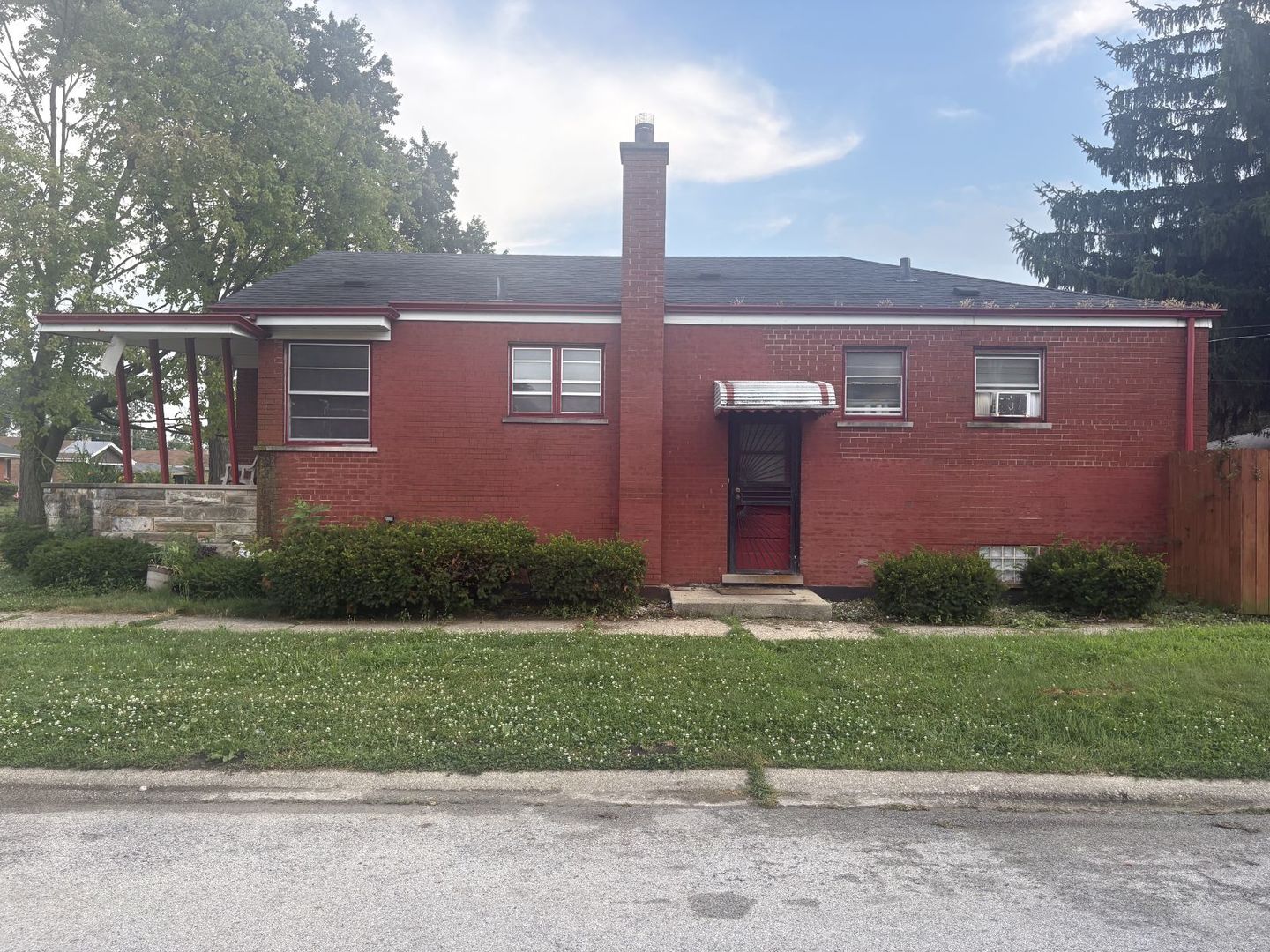 main property photo 13