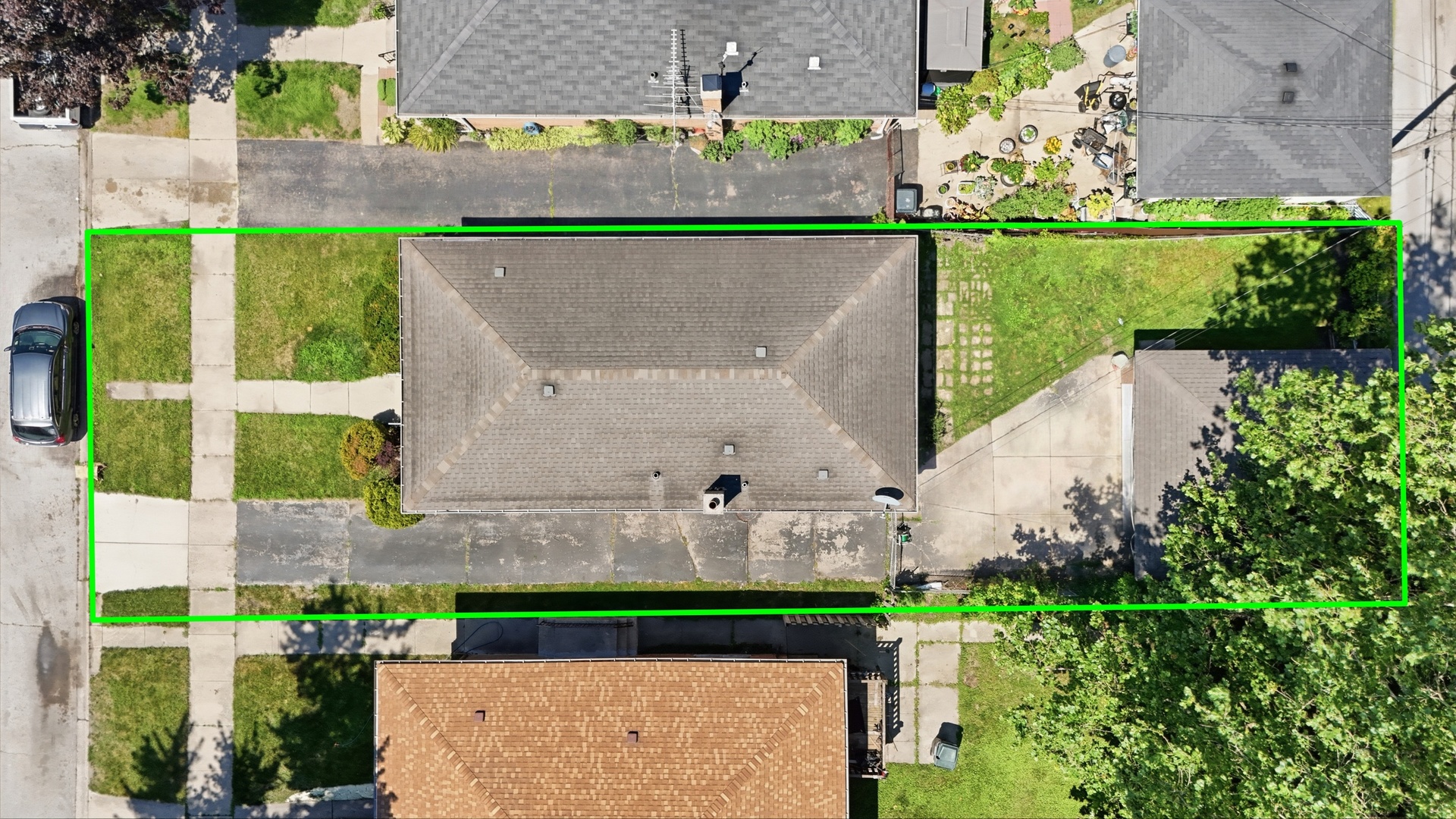 main property photo 33