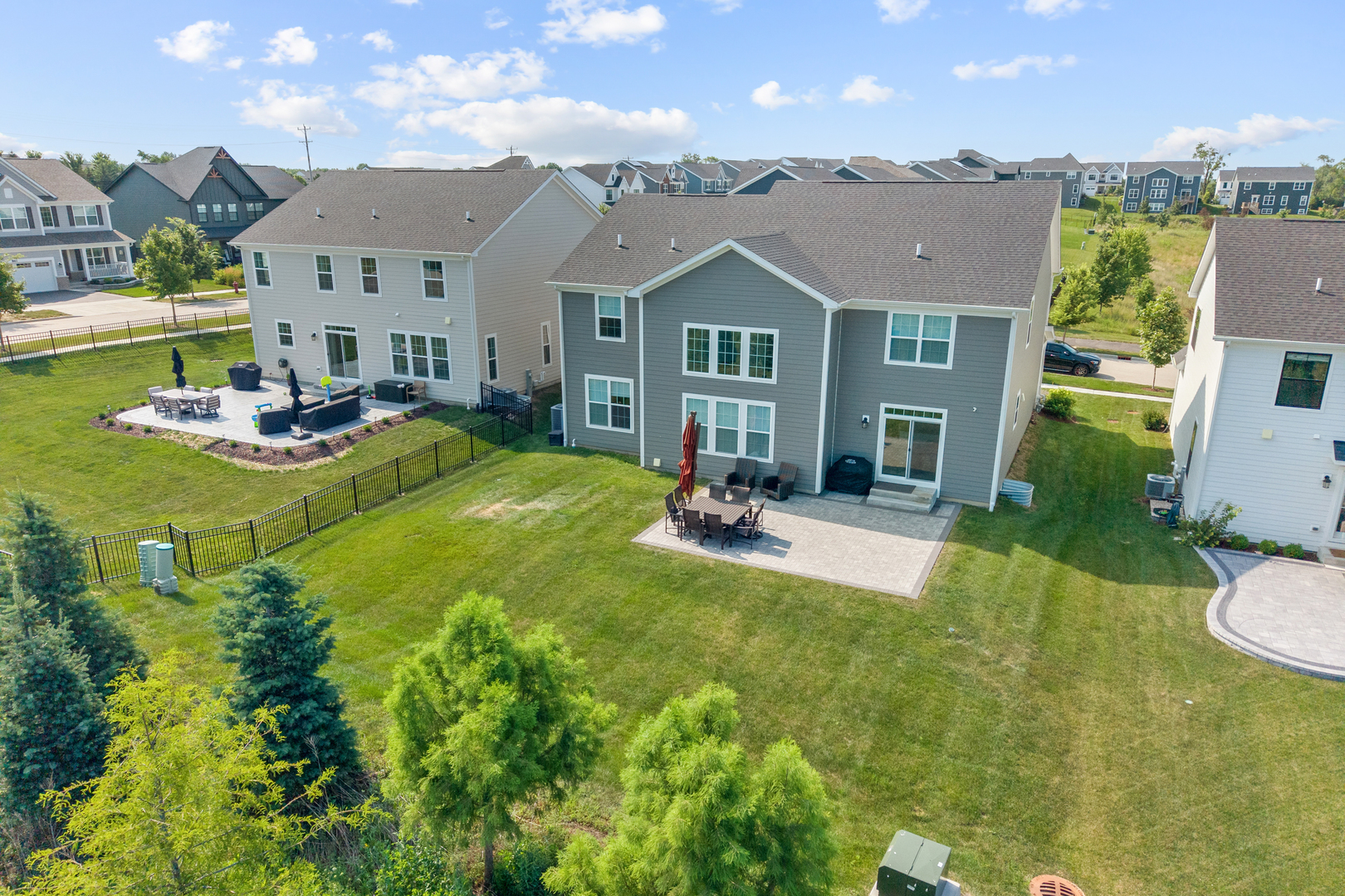 main property photo 32