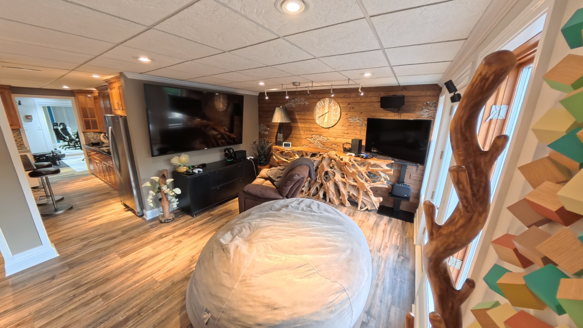 main property photo 63