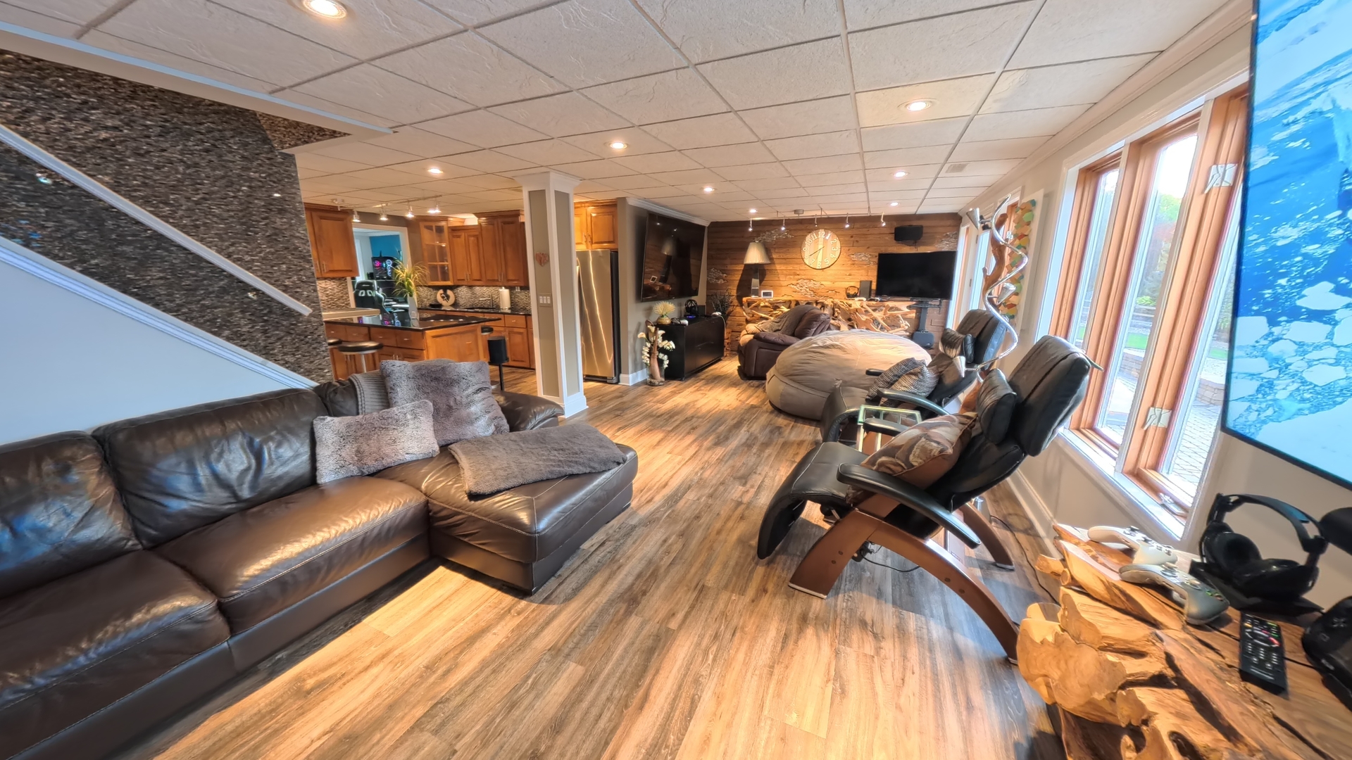 main property photo 64