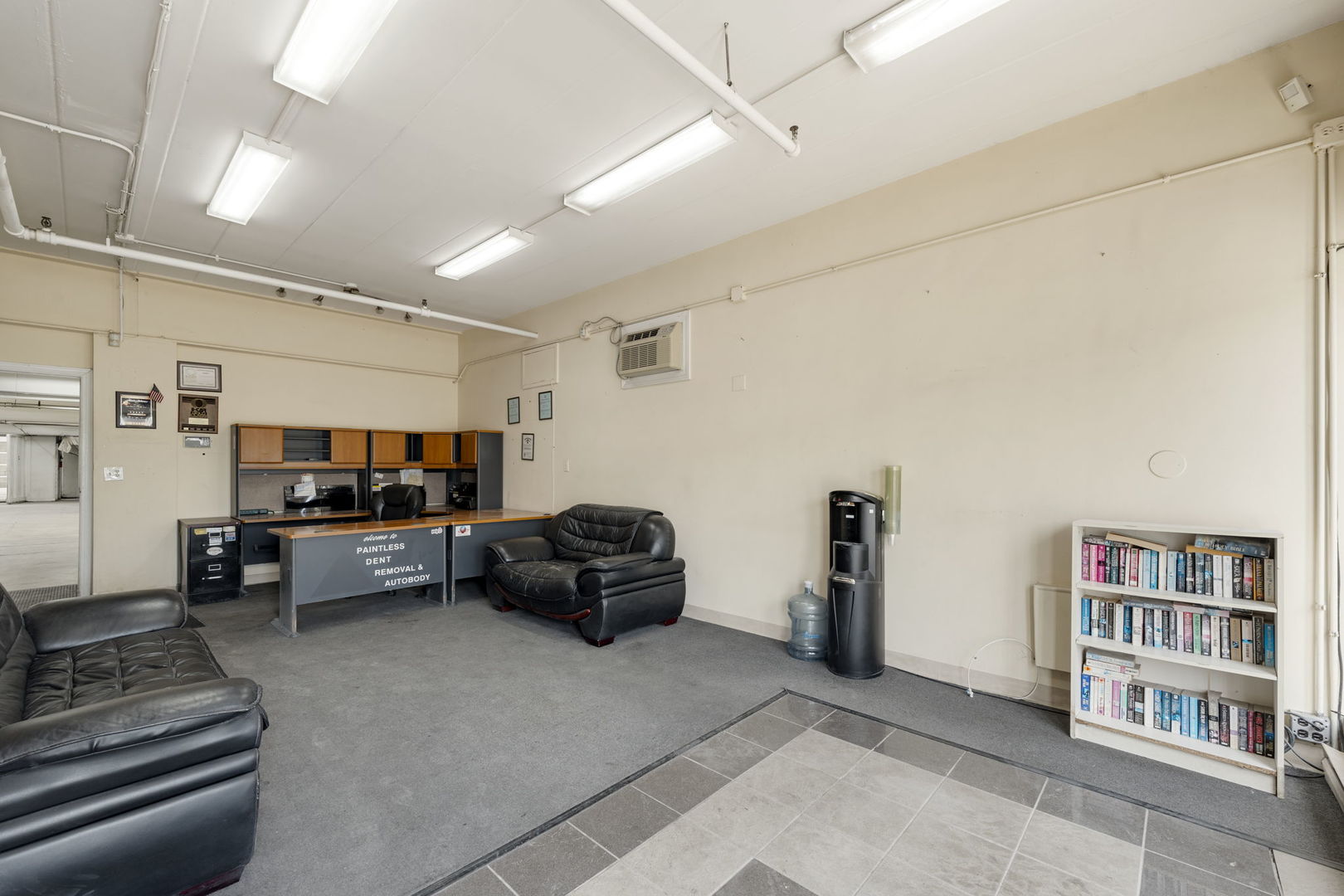 main property photo 10