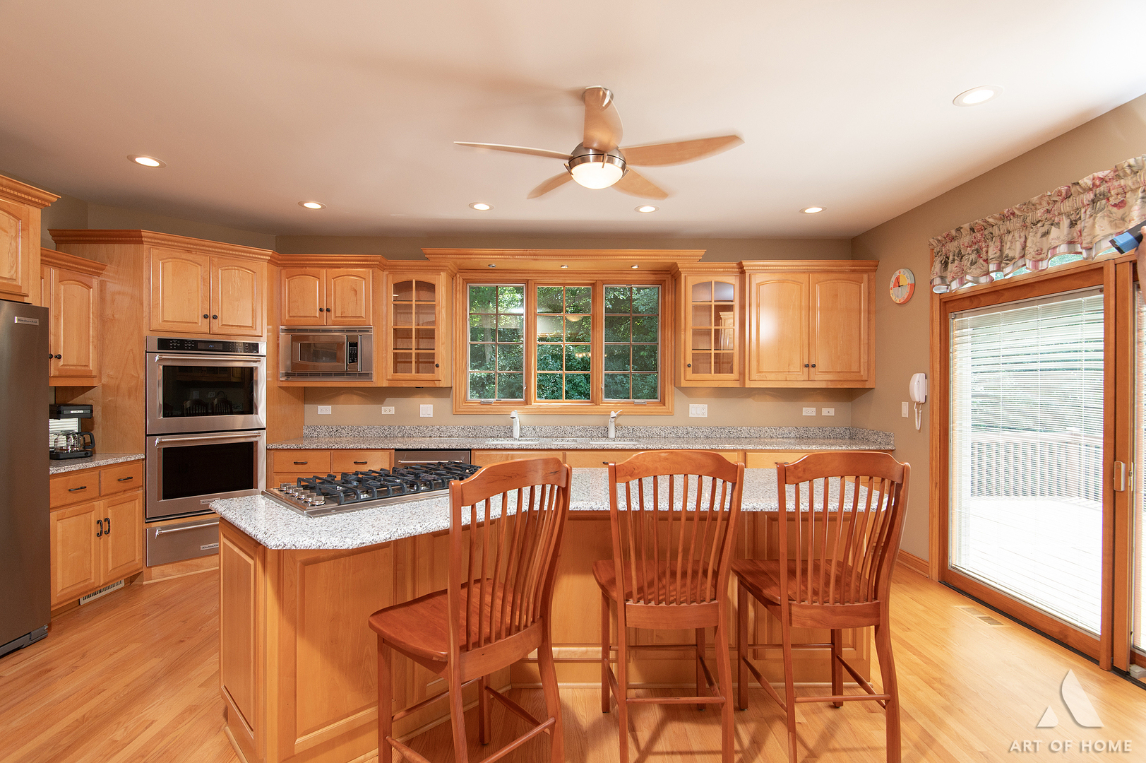 main property photo 11