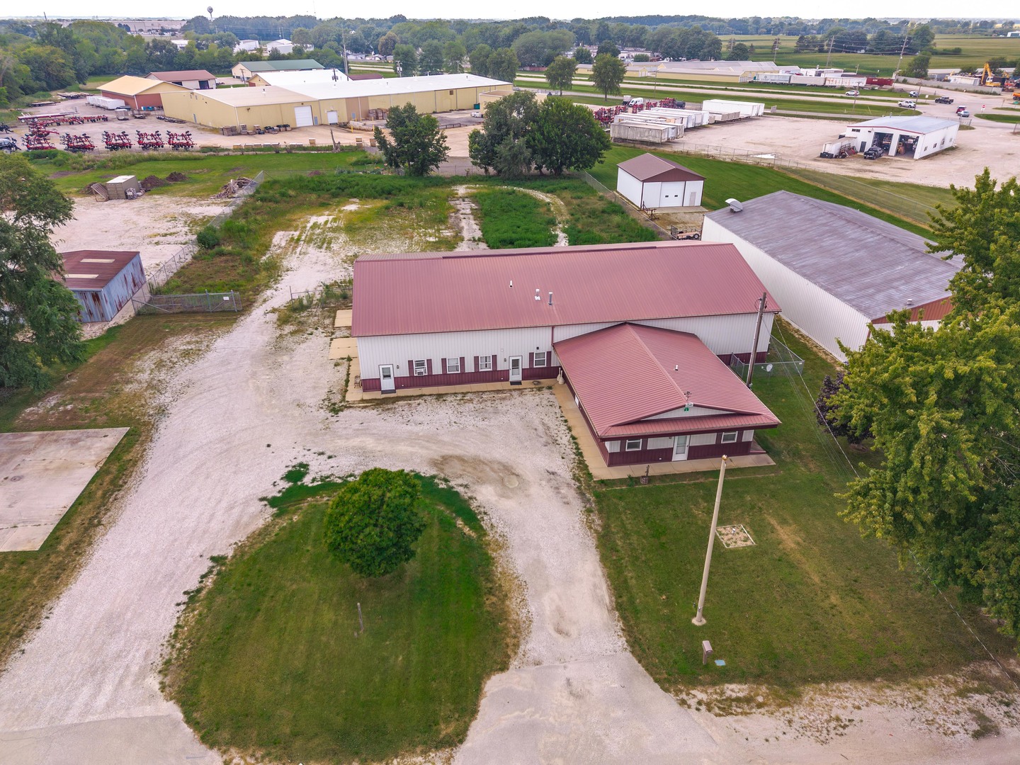 main property photo 18