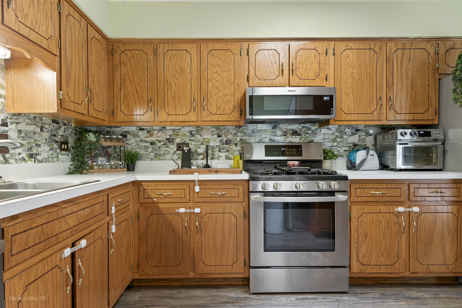 main property photo 6