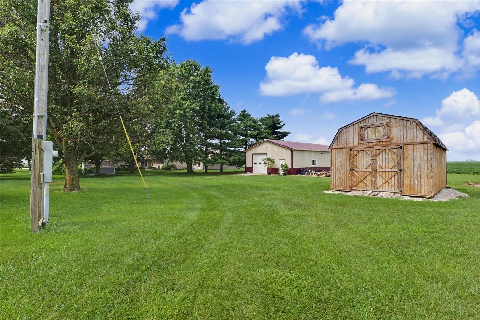 main property photo 29