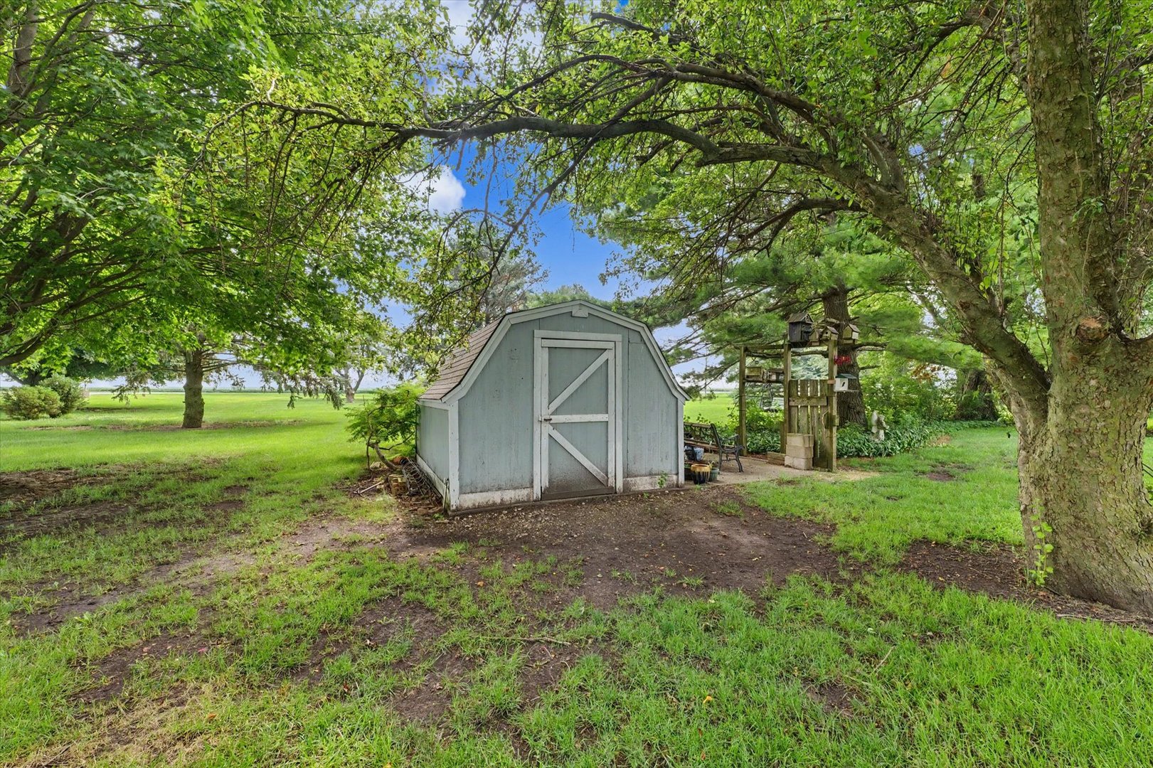 main property photo 34
