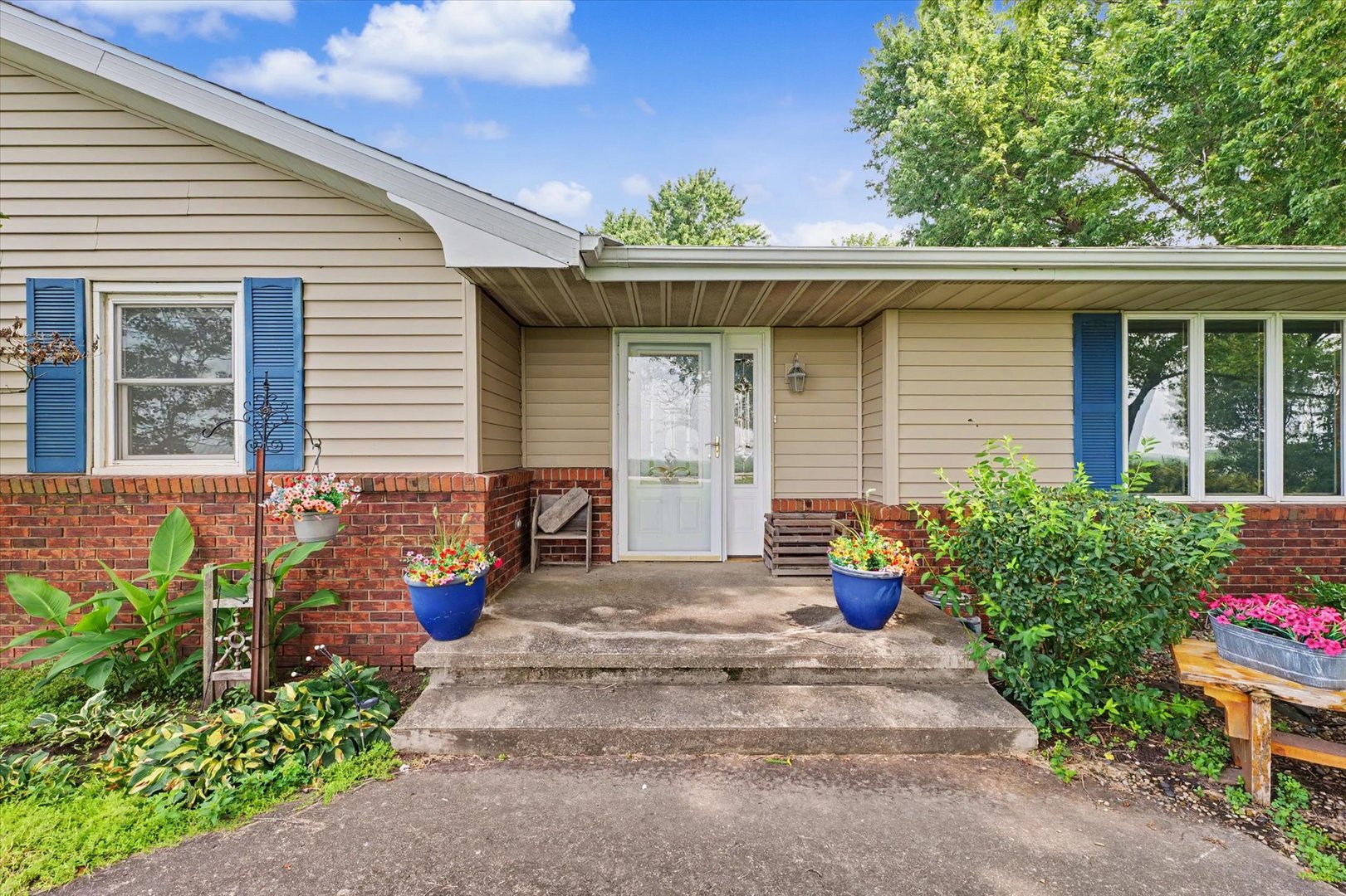 main property photo 46
