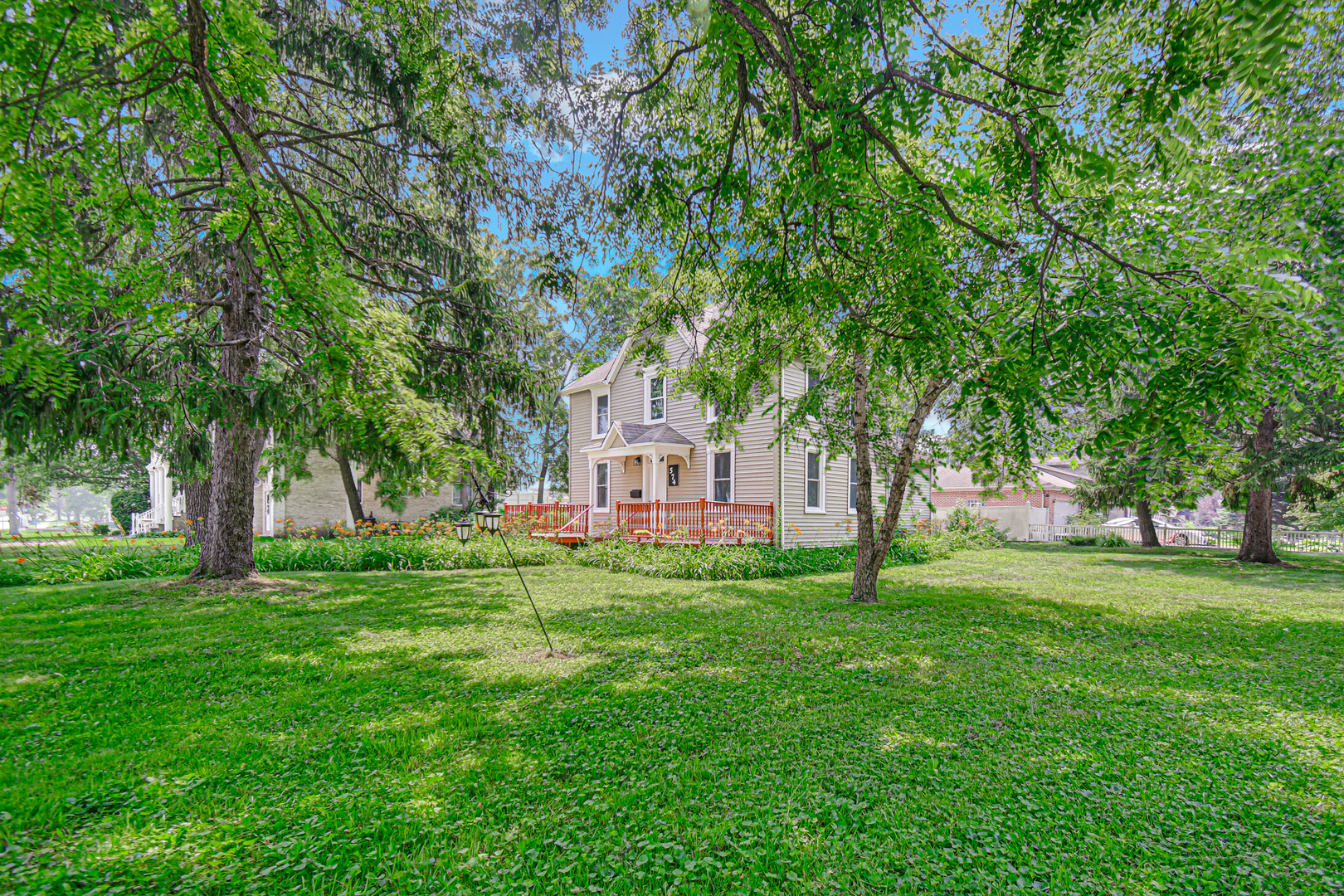 main property photo 3
