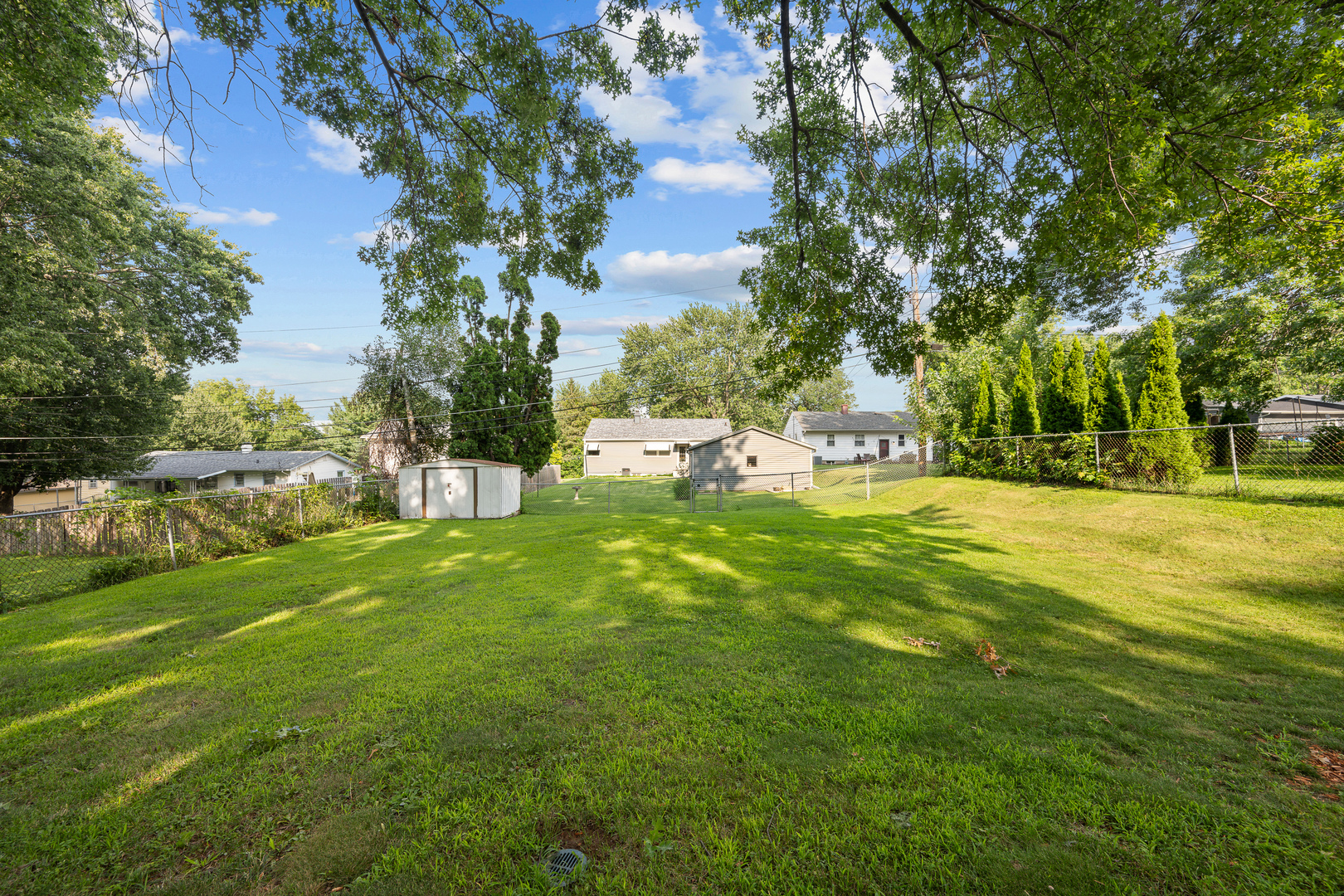 main property photo 29
