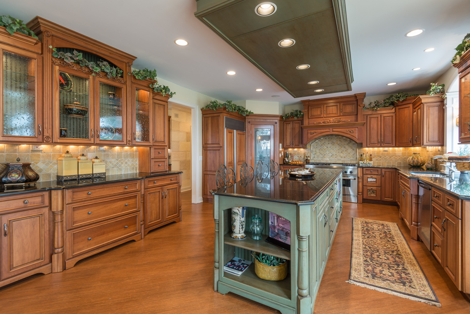 main property photo 5