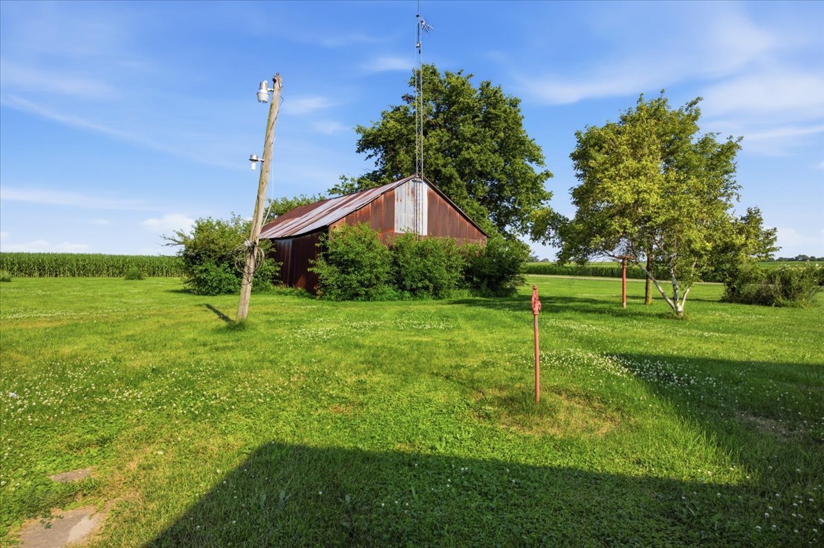 main property photo 13