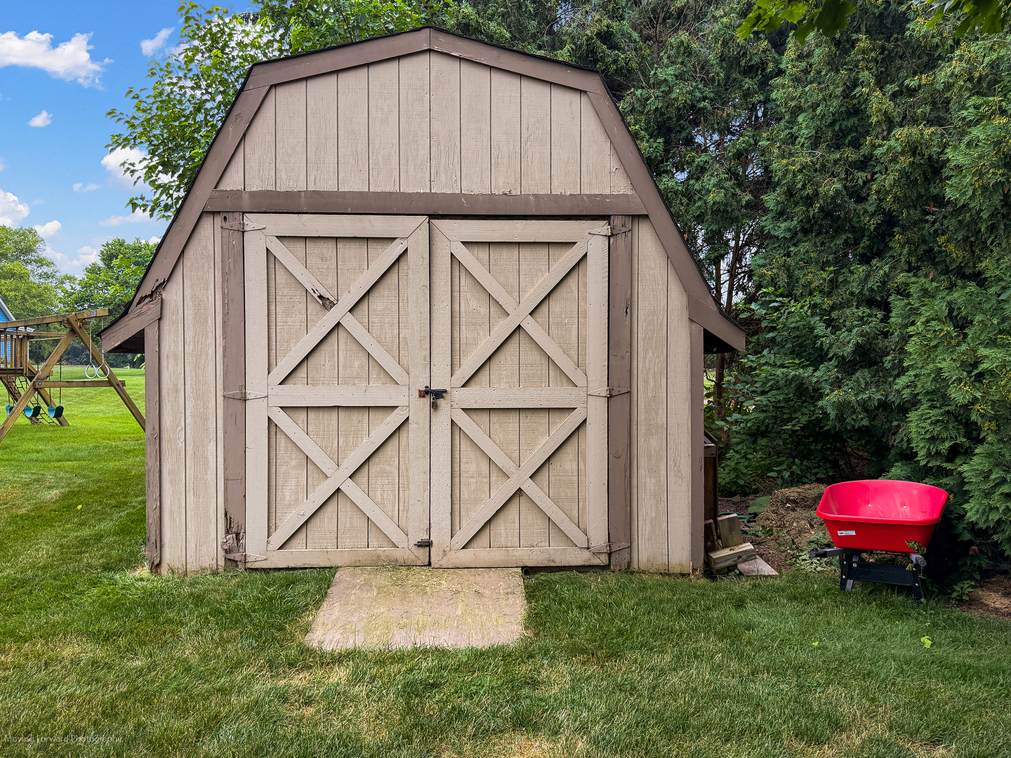 main property photo 46