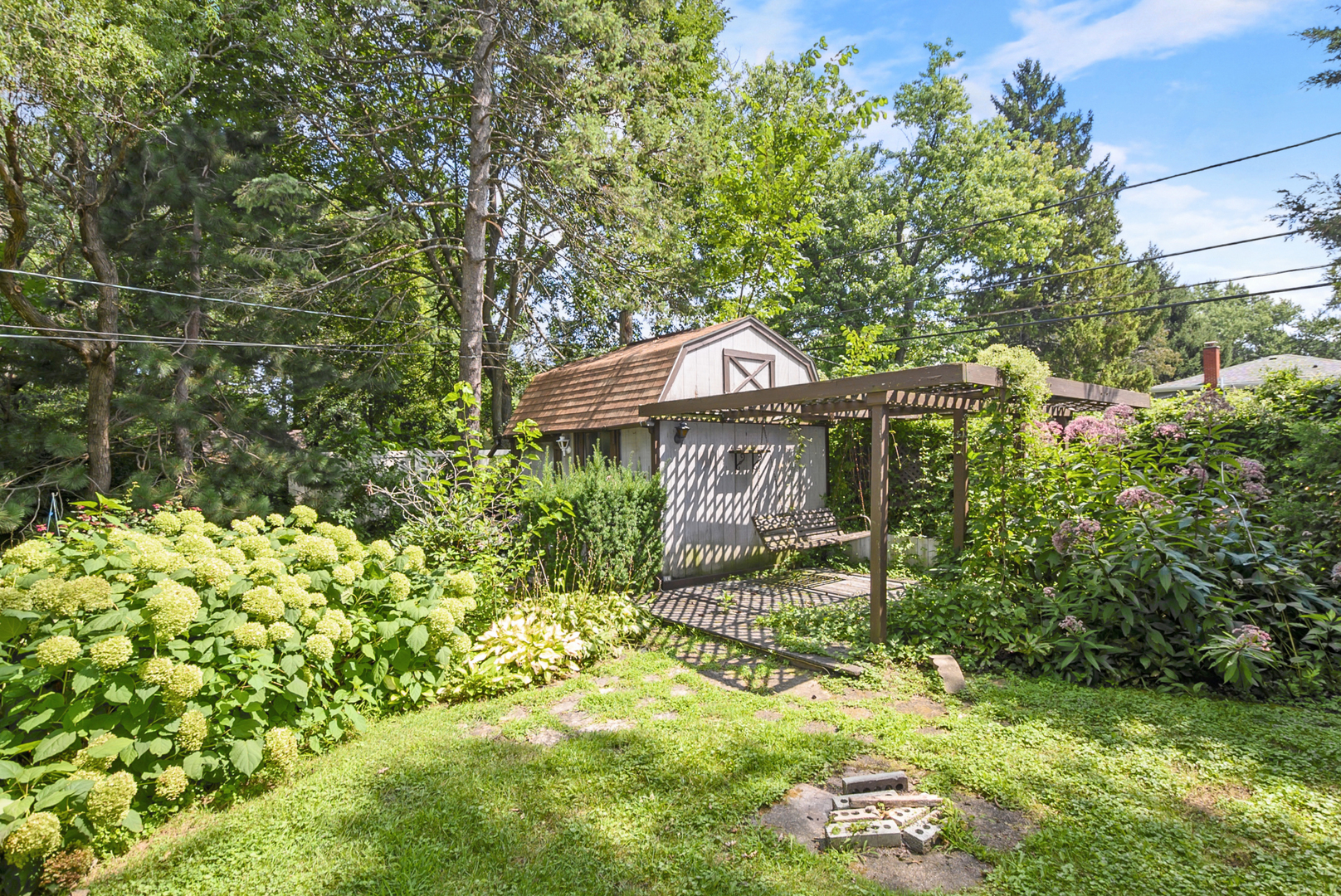 property viewer photo 10
