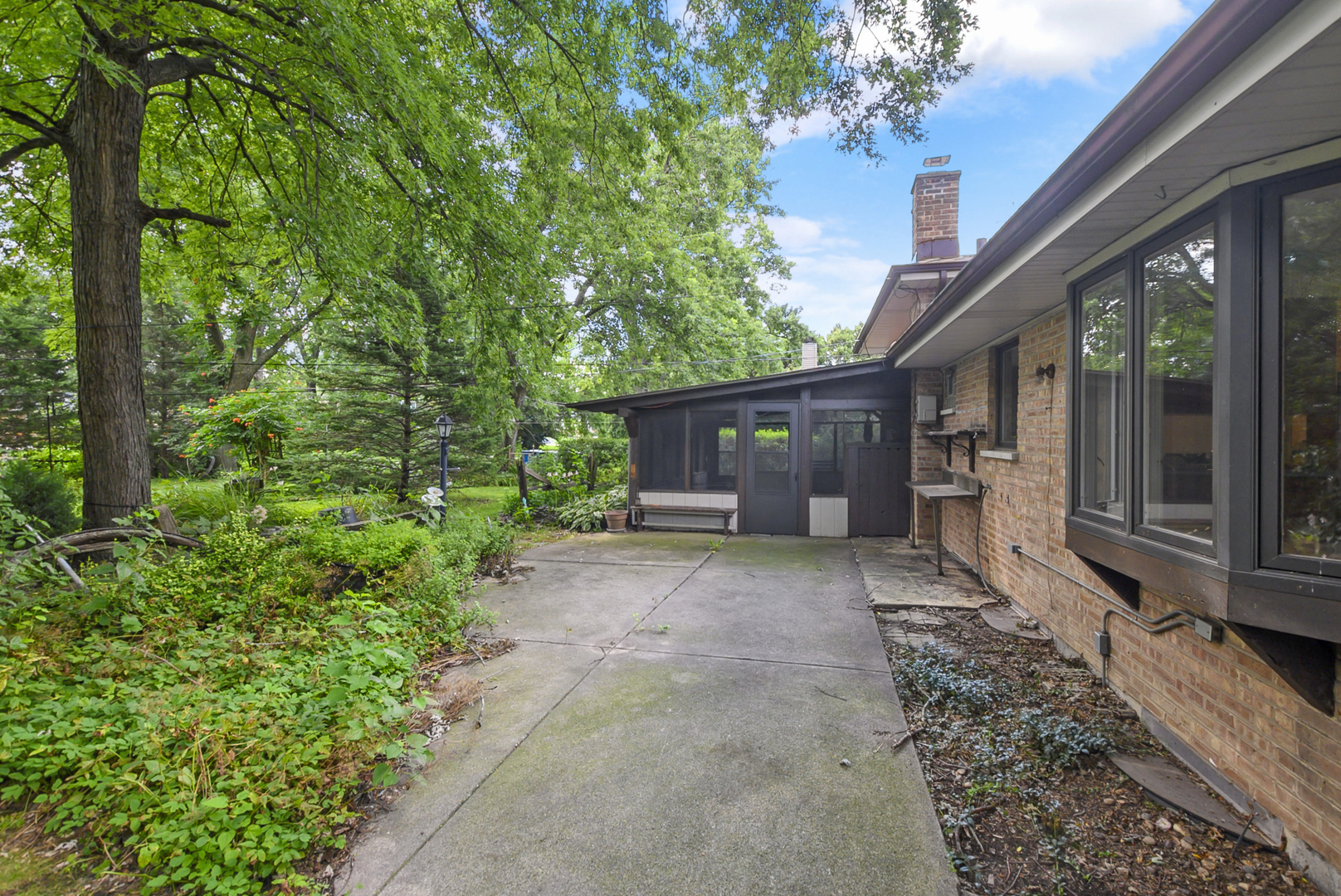 property viewer photo 3