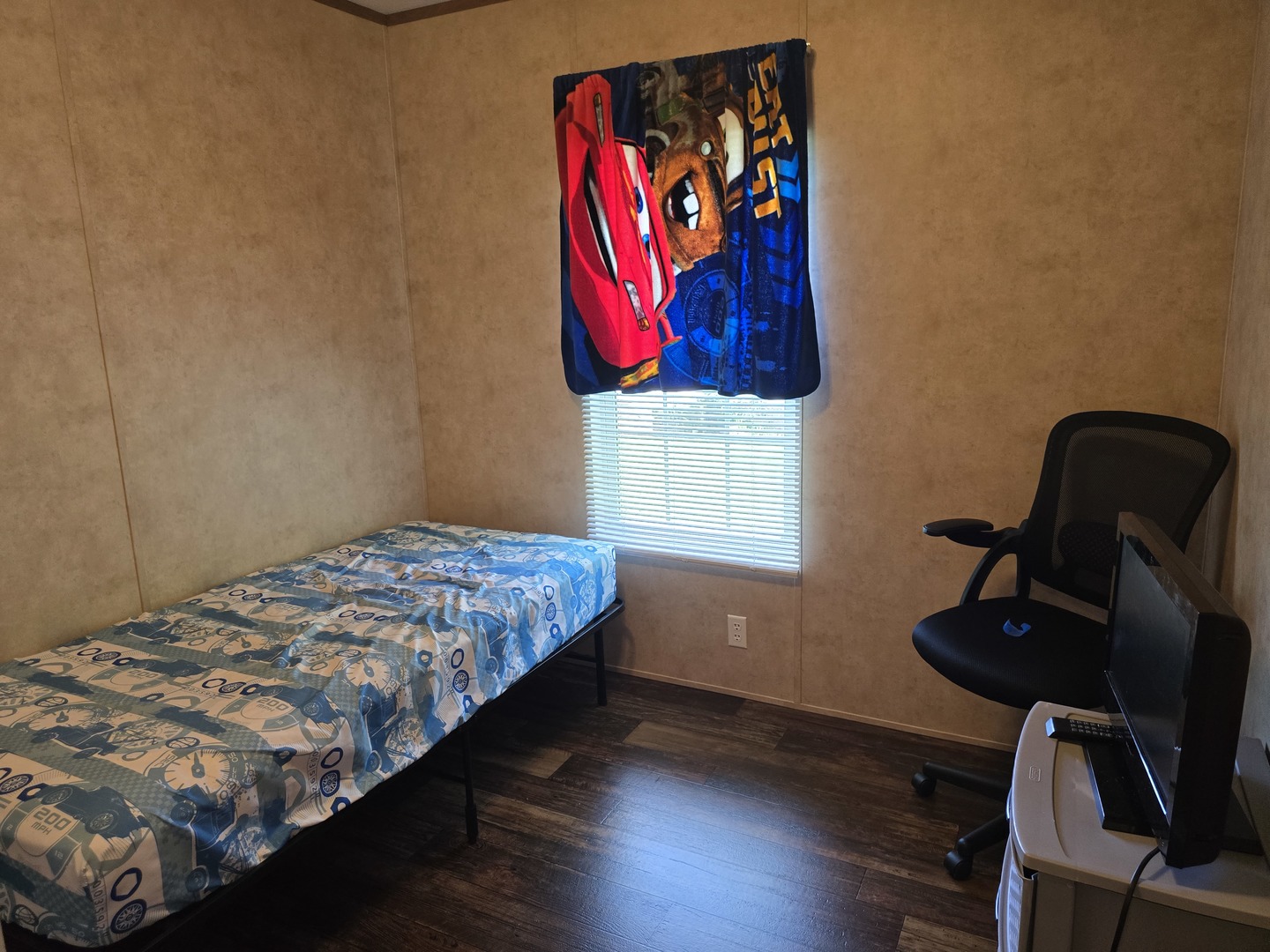 main property photo 18