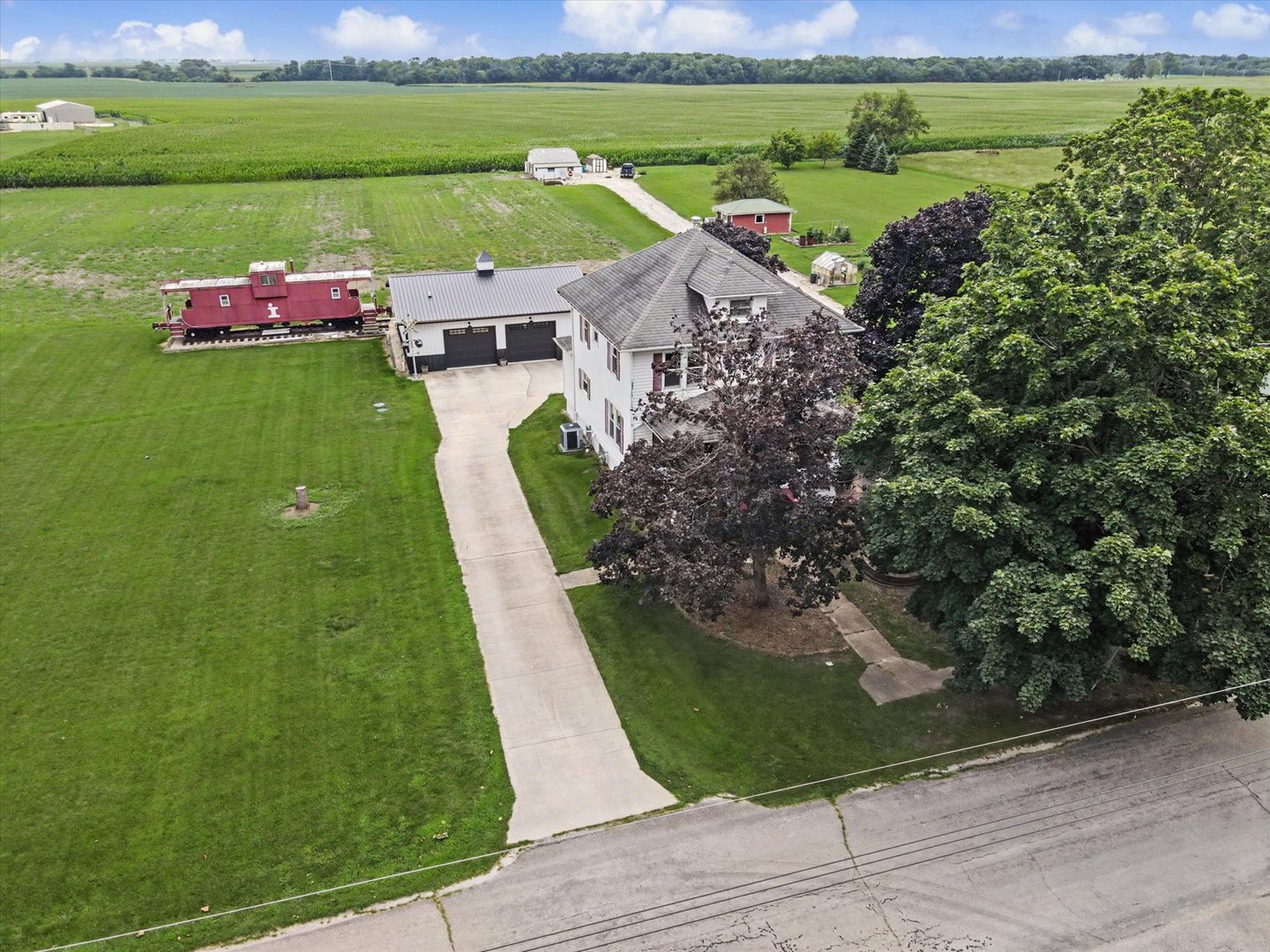 main property photo 3