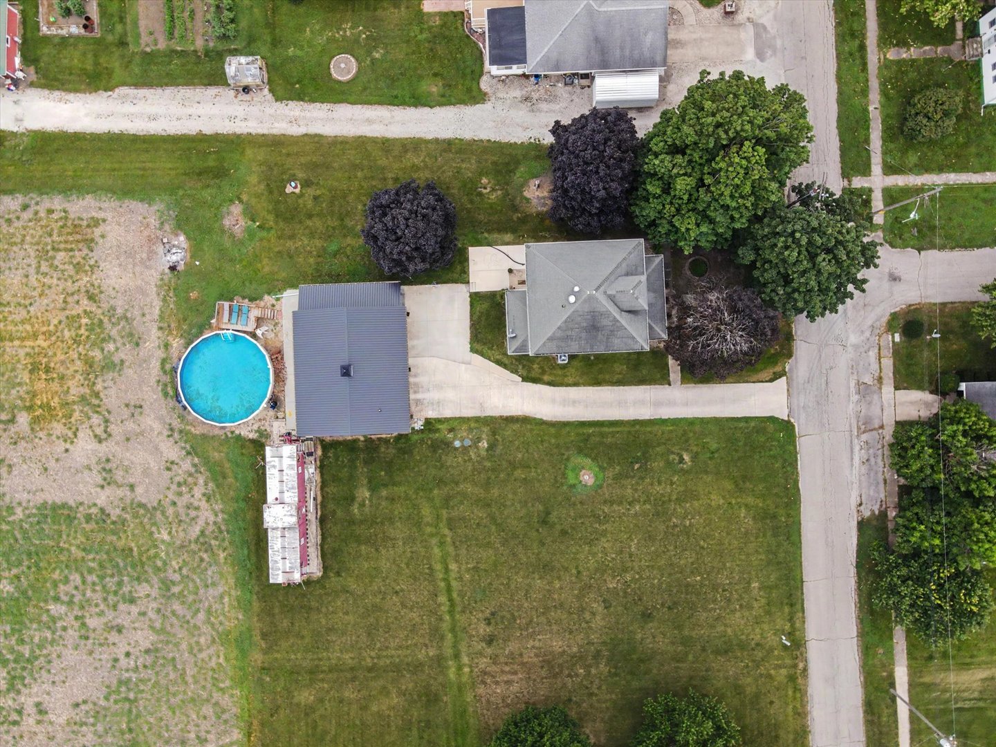 main property photo 46