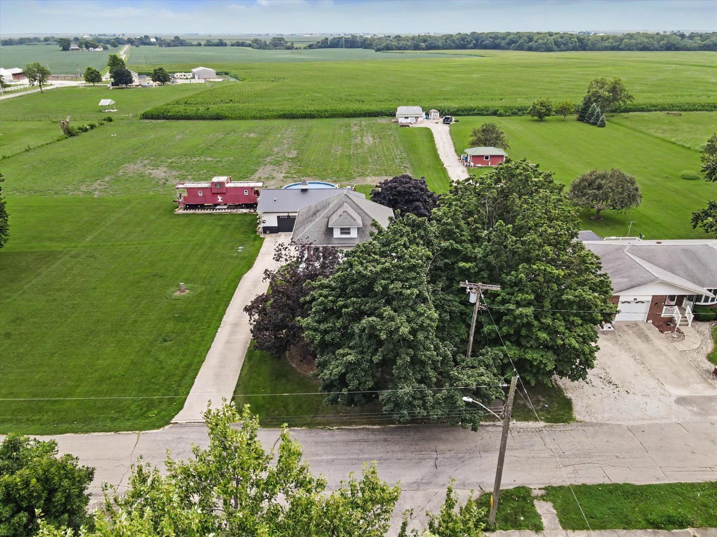 main property photo 50