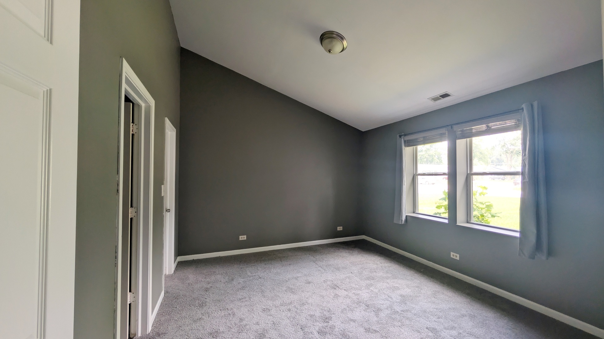 property viewer photo 9