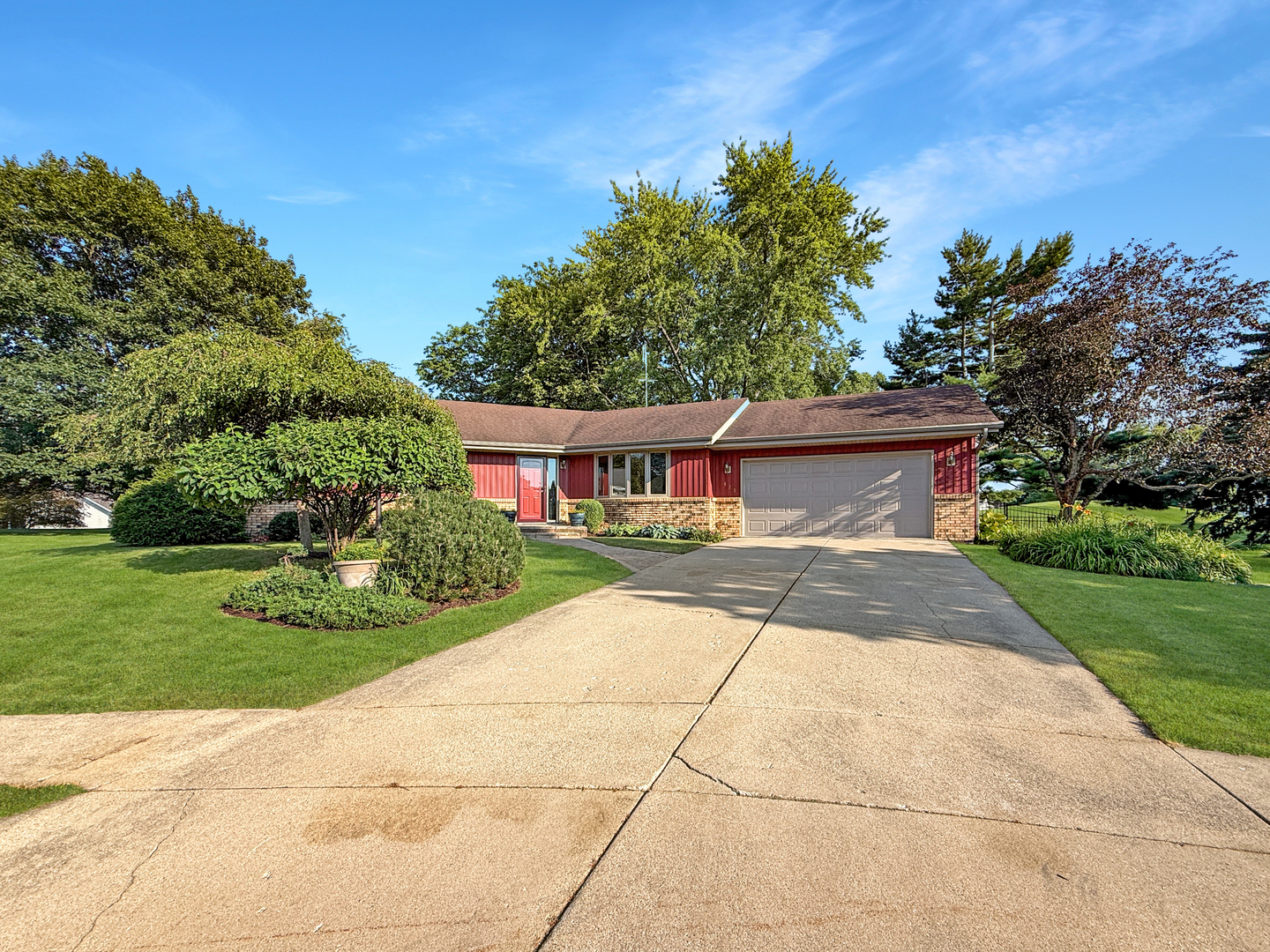 main property photo 40