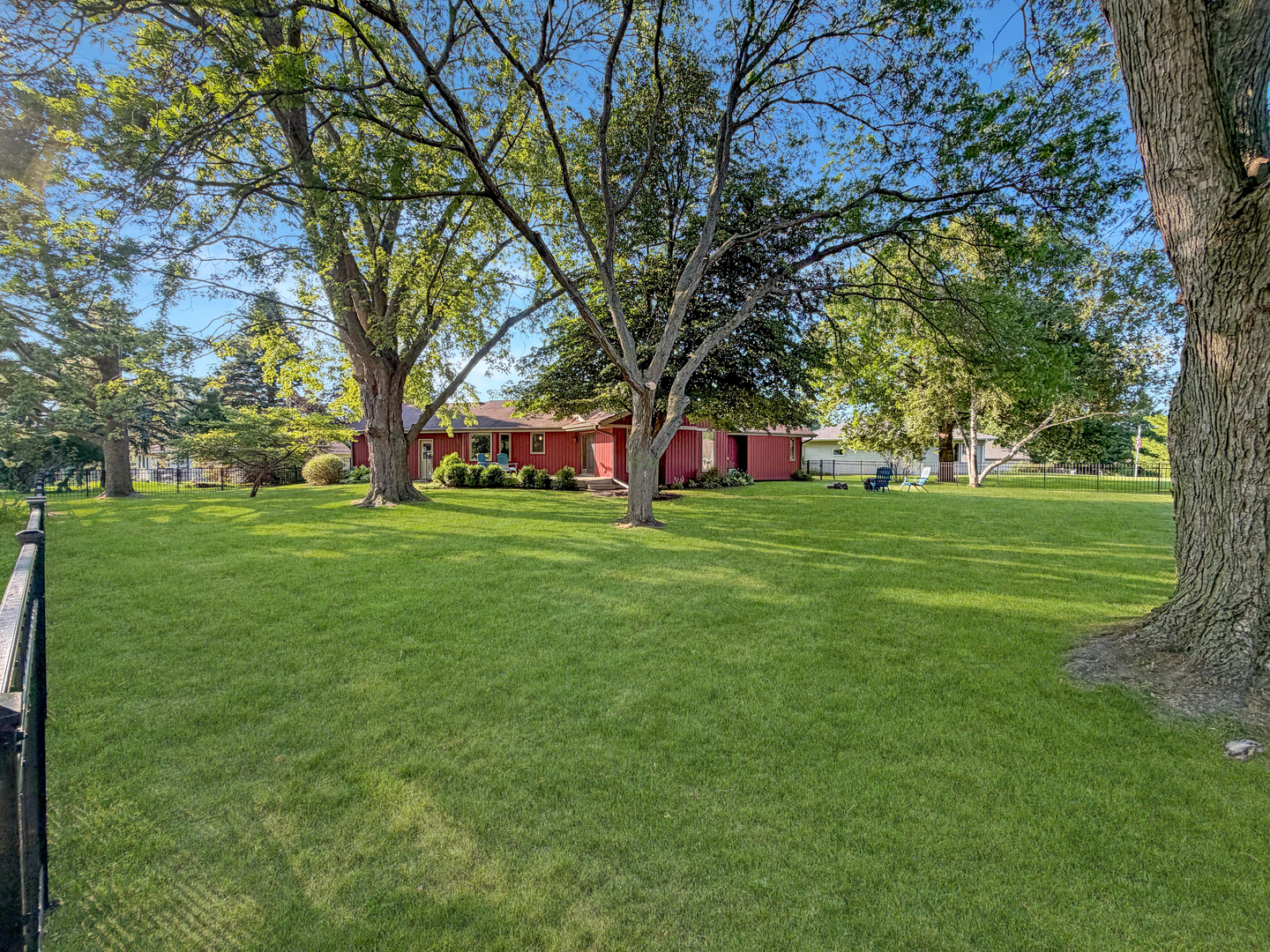 main property photo 50