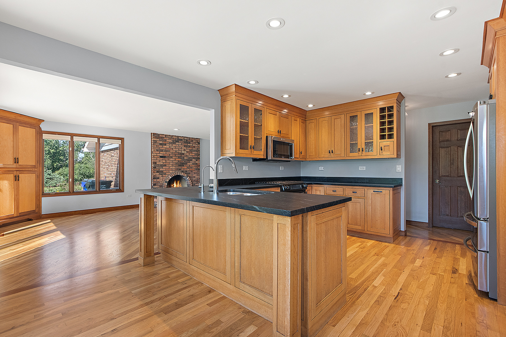 main property photo 15
