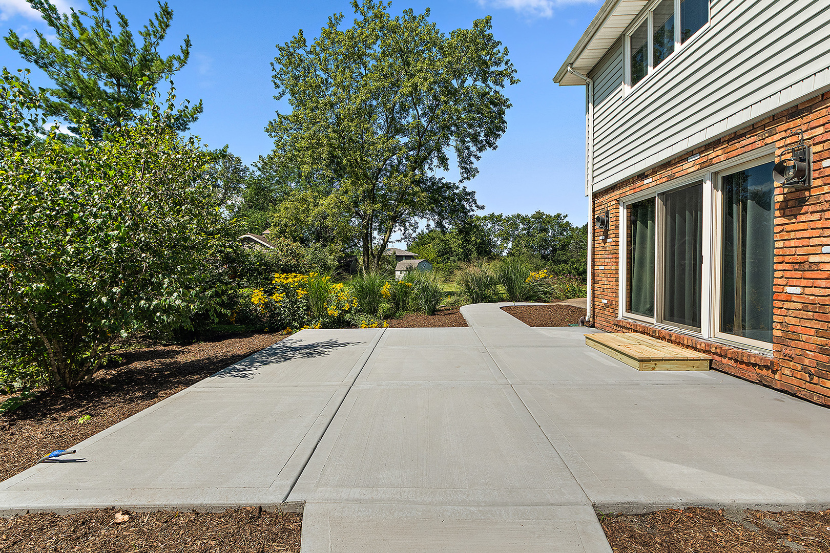 main property photo 38