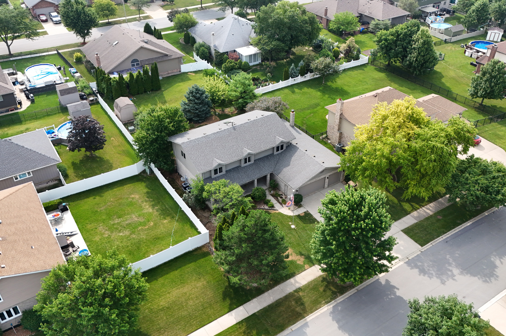 main property photo 47