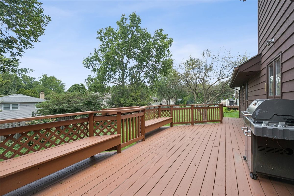 main property photo 28