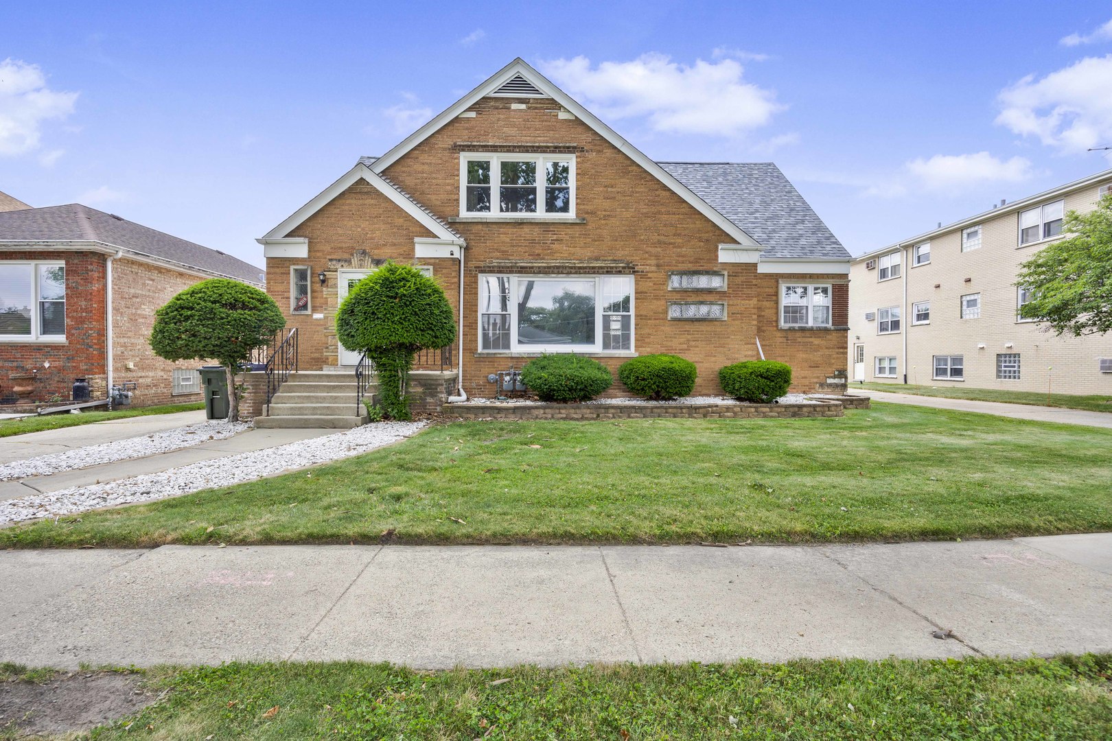 main property photo 2