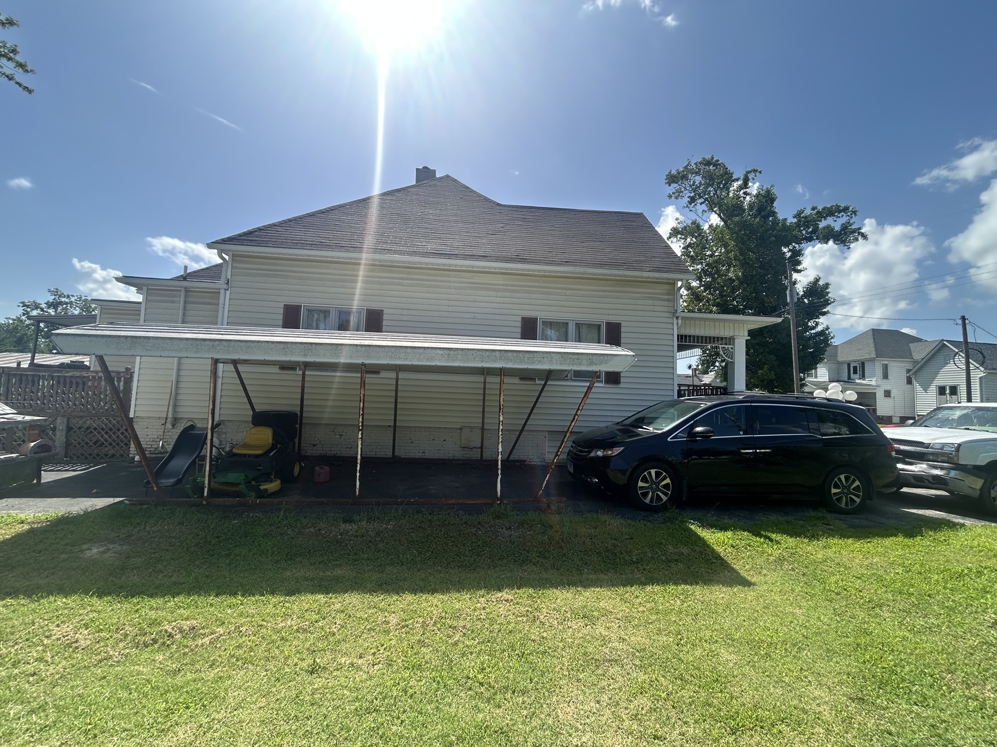 main property photo 3
