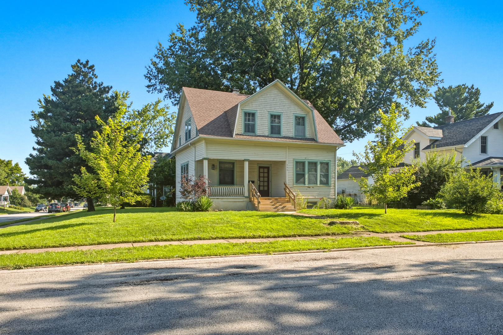 main property photo 3