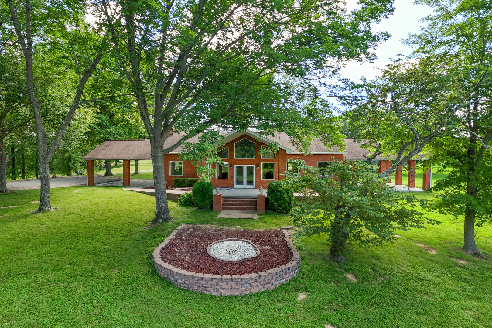 main property photo 40