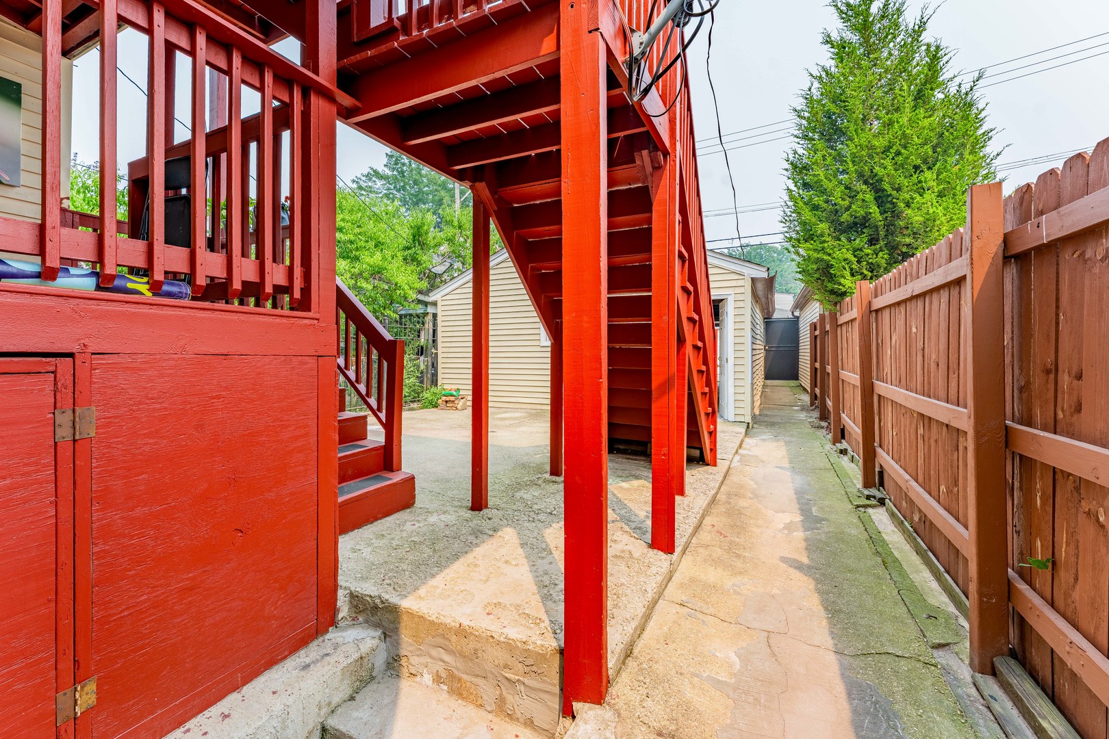main property photo 36
