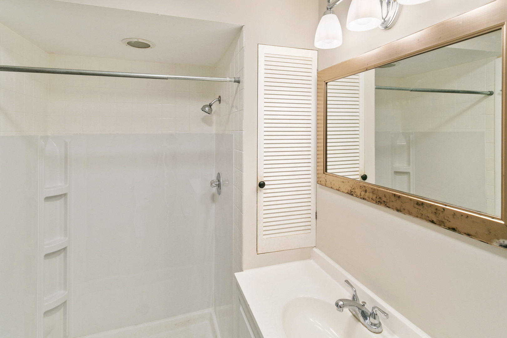 property viewer photo 15