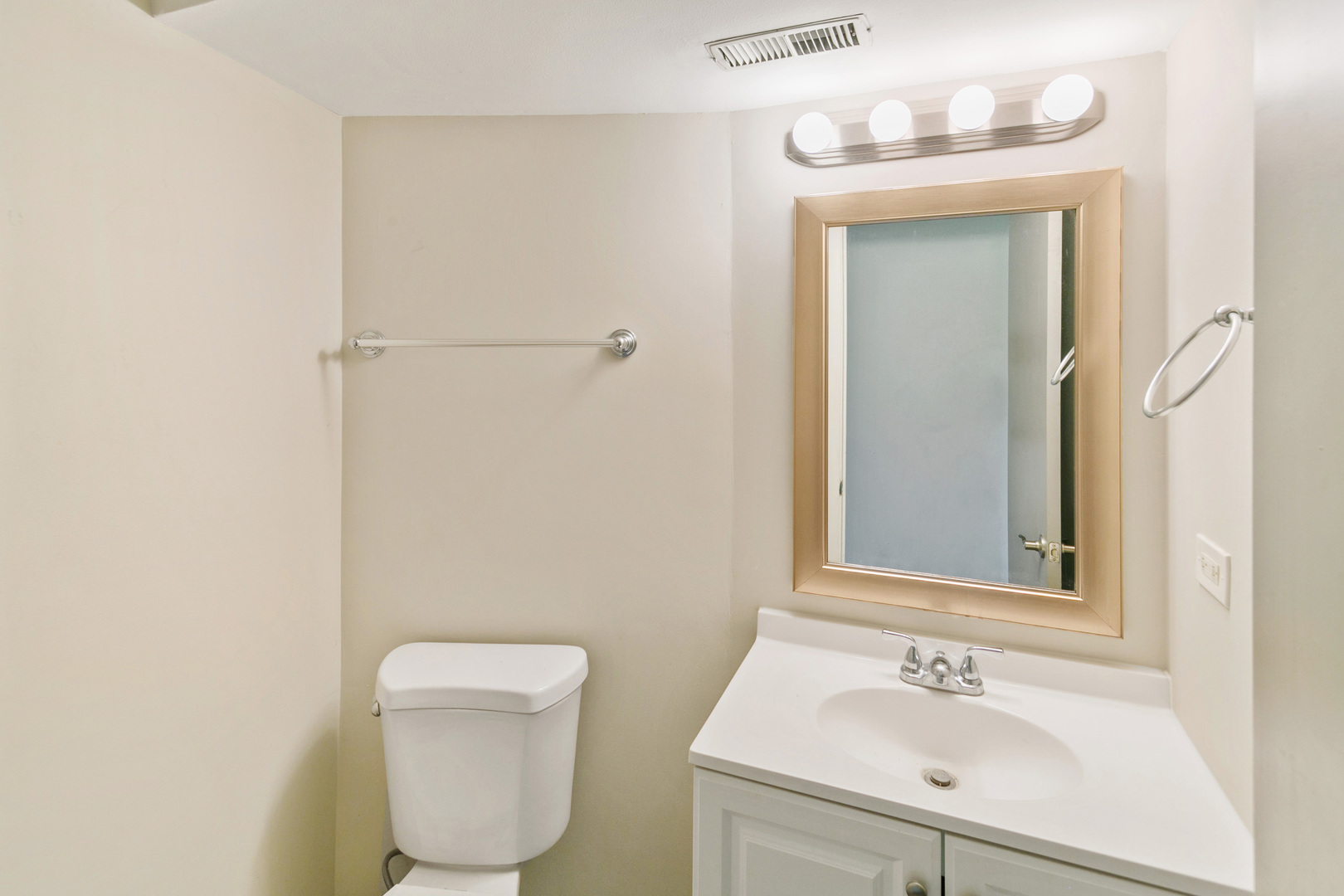 property viewer photo 9