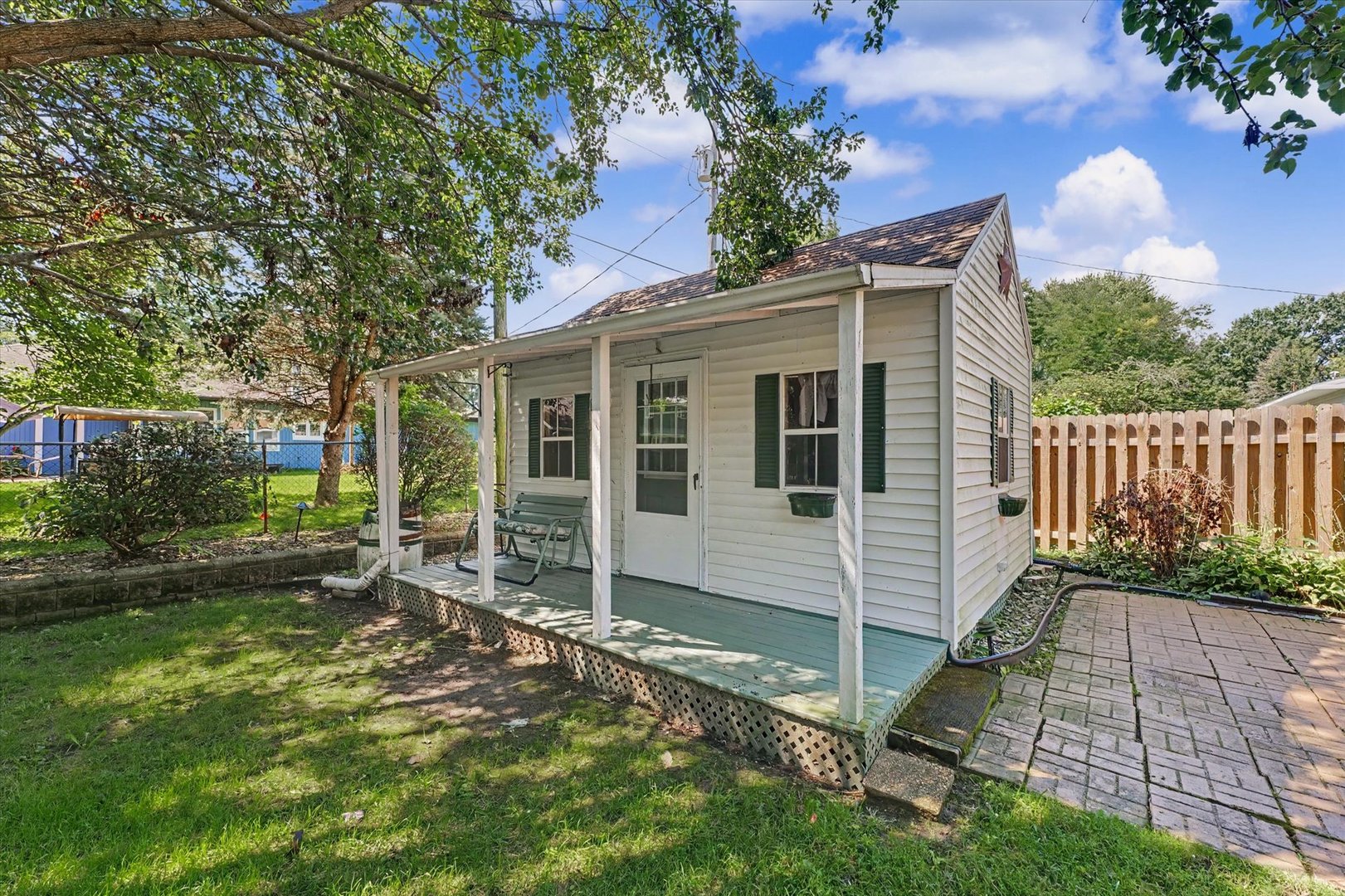 main property photo 35