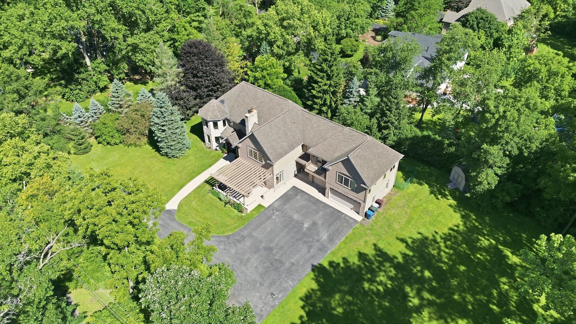 main property photo 34
